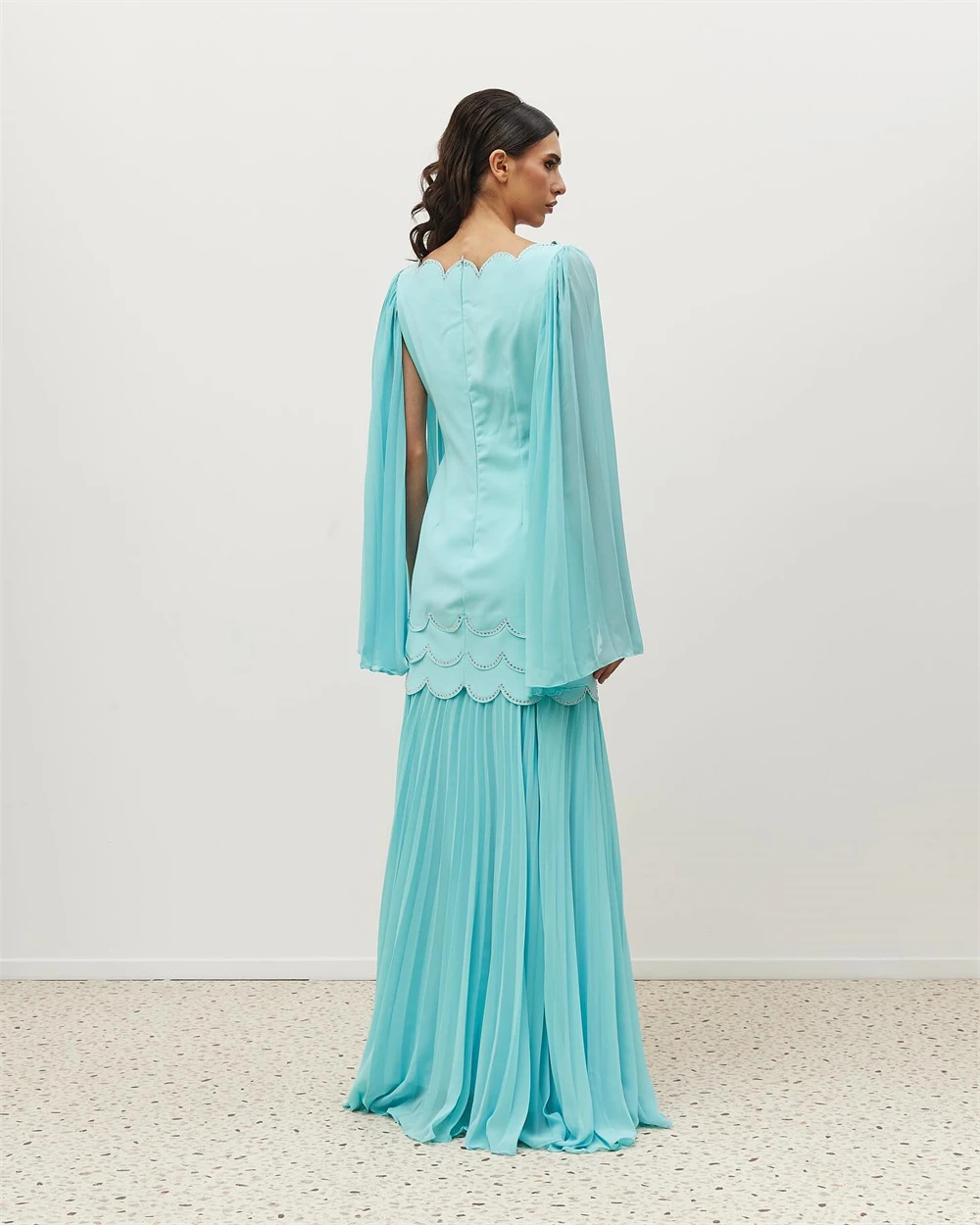 Sukienki wieczorowe z szyfonu na zamówienie, proste, modne, z długim rękawem, sukienki na powrót do szkoły, eleganckie, z trenem, na specjalne okazje.