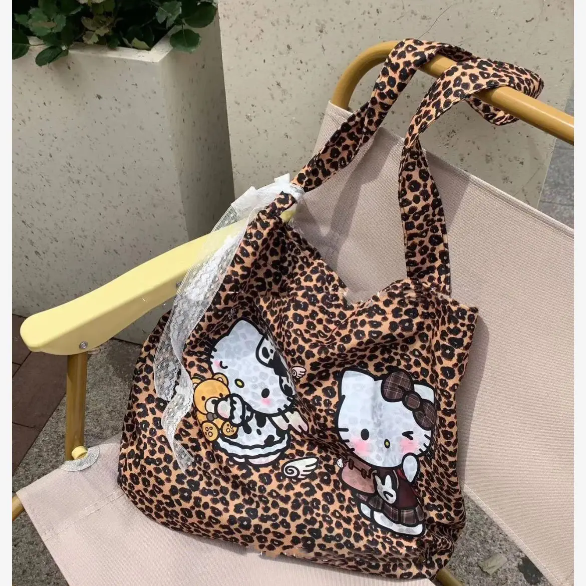 2024 New Hello Kitty borsa a tracolla retrò Kawaii Y2k ragazze grande capacità stampa leopardo pizzo Messenger Pouch borsa Tote regali