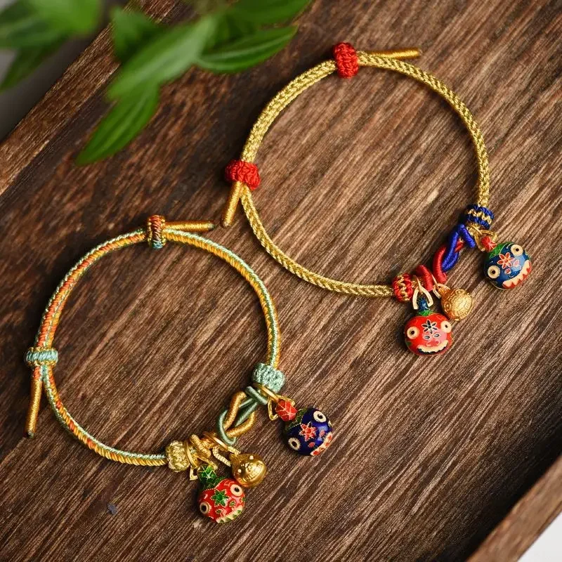 

2024 Gold-swallowing Beast Ancient Method Gold Ethnic Style Hand-woven Hand Rope Ins Niche Male and Female Couple Parent-child