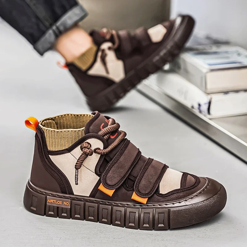 

Мужская обувь, осень 2023, новые высокие повседневные спортивные туфли для досок, модные трендовые универсальные туфли для подростков на толстой подошве