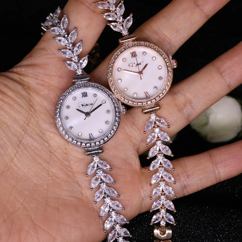Royal Crown-reloj de cuarzo japonés para mujer, pulsera de cristal con ajuste de garra, caja de regalo de lujo