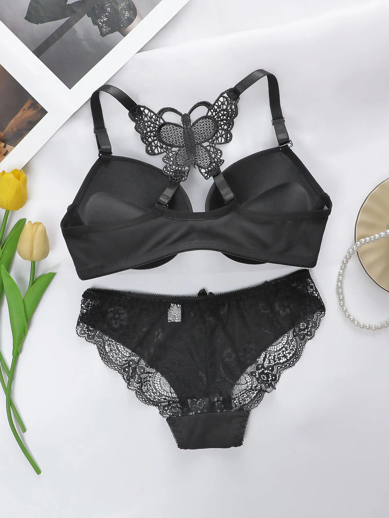 Women\'s Sexy Lace Set With Butterfly Design At the Back and The Front Closure Bra With Steel Ring Pretty Underwear Panty A2120