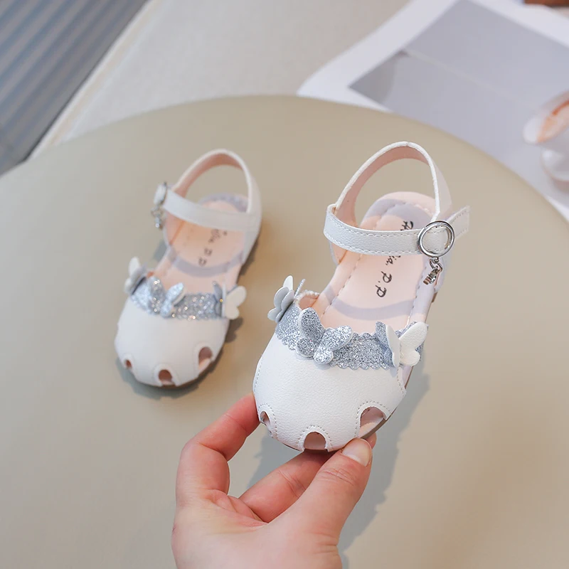 Toddler Girls Closed-toe Sandals with Sparkly Sequins 2026 New Summer Kids Beach Shoes Non-slip Simple Princess Party Wedding