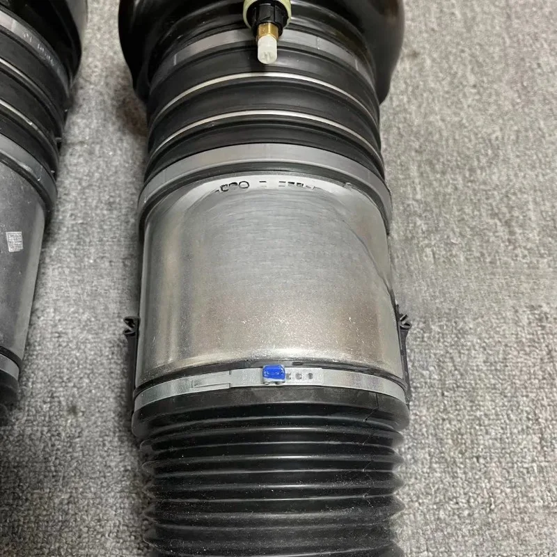 Applicable to 16-20 front shock absorbers, front air reduction 4M0616039BG 4M0616040BG