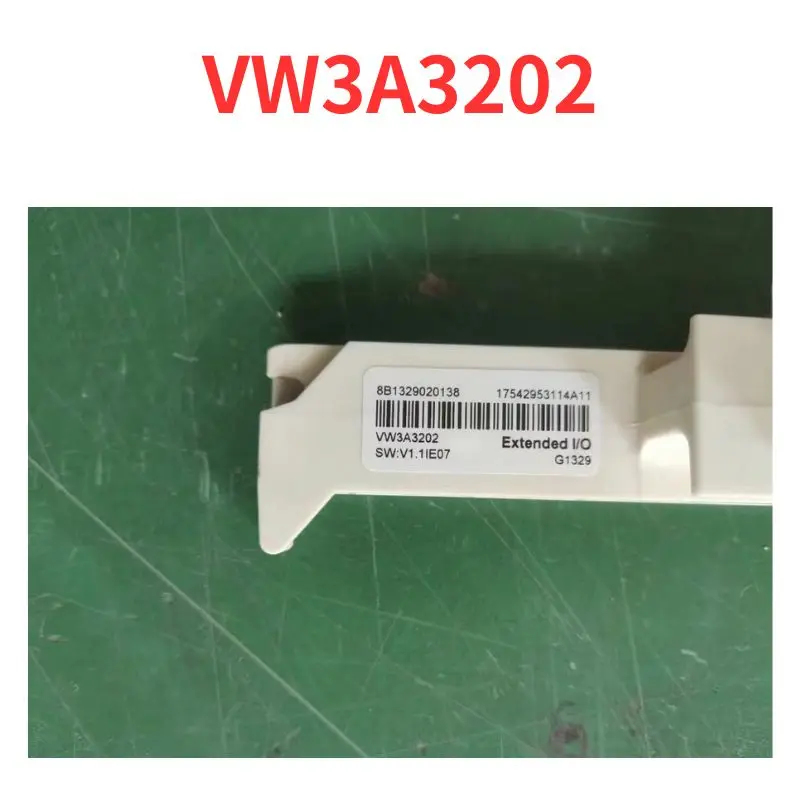 

Second-hand VW3A3202 extension module test OK Fast Shipping