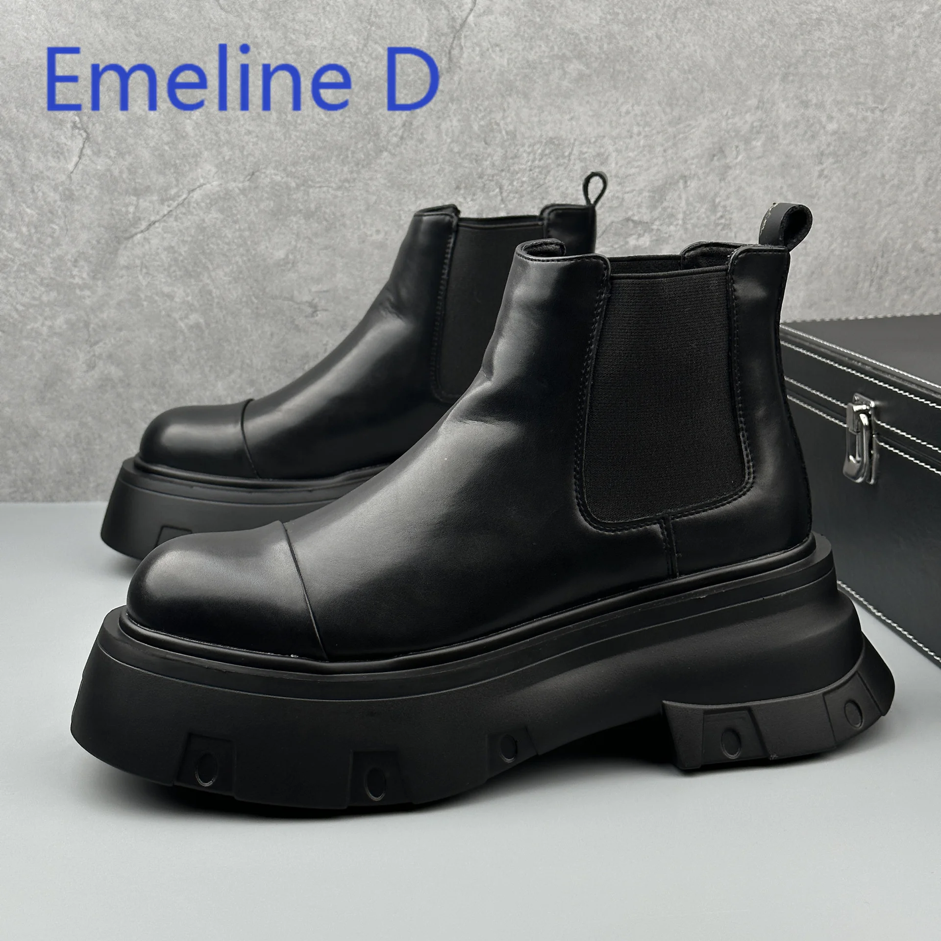 

Thick Soled Men's Boots Chimney Boots Men's Chelsea Boots Fashionable Short Boots Versatile Height Increasing Short Boots