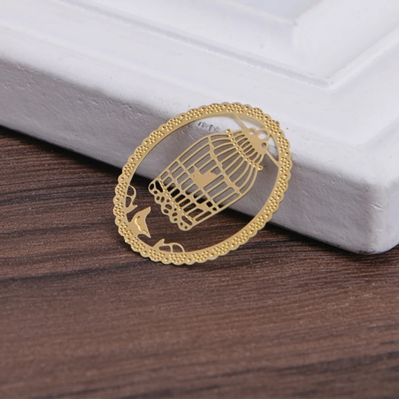 Shiny Gold Metal Bookmarks Exquisite Decorative Pattern Beautiful Decoration