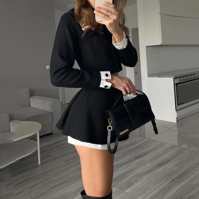 Fashionable Contrasting Color Small Fragrant Style Long Sleeved Standing Collar Luxury Woolen Skirt Set for Women In Stock