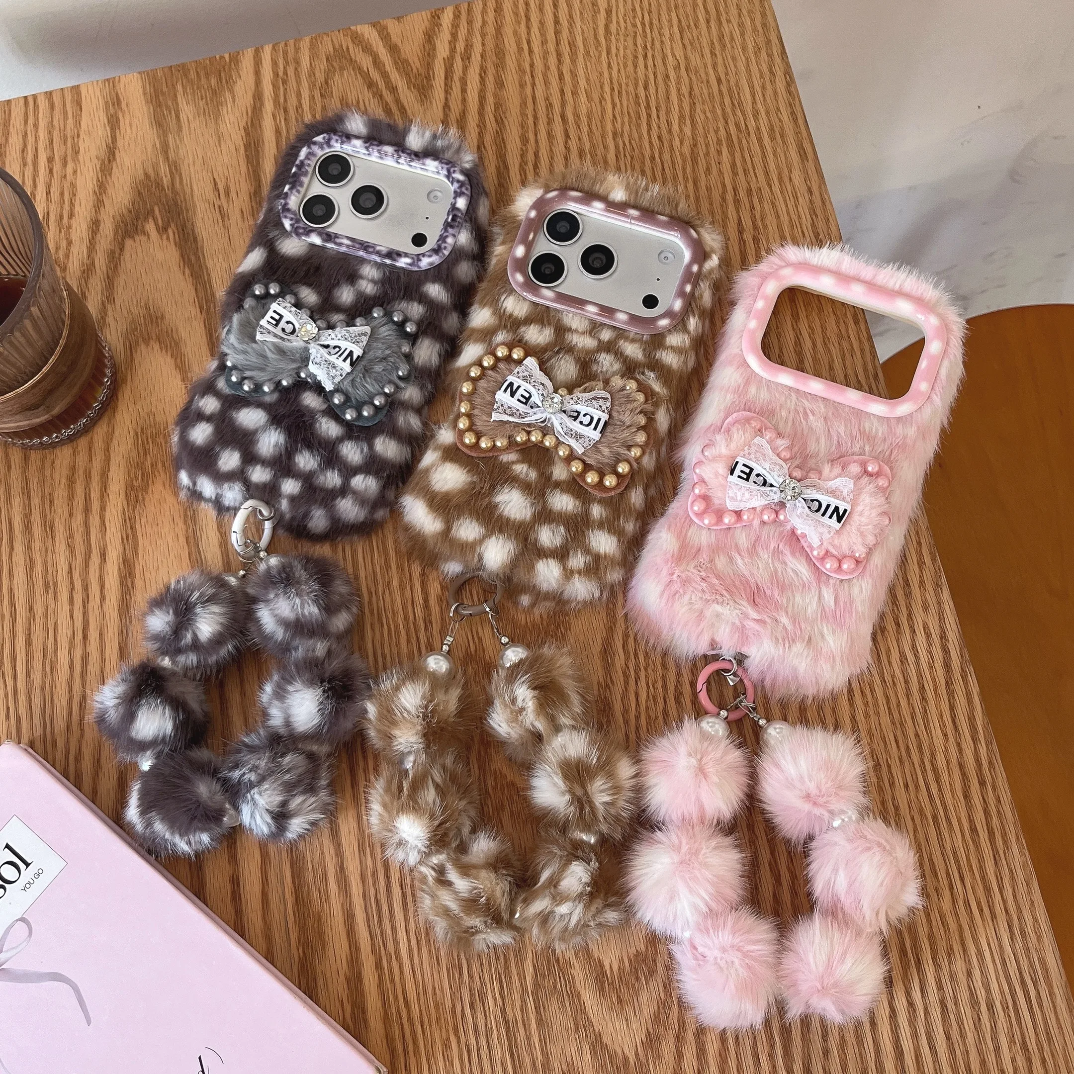 Phone Cases Designer - 3D Pearl Butterfly Knot Bracelet Dot