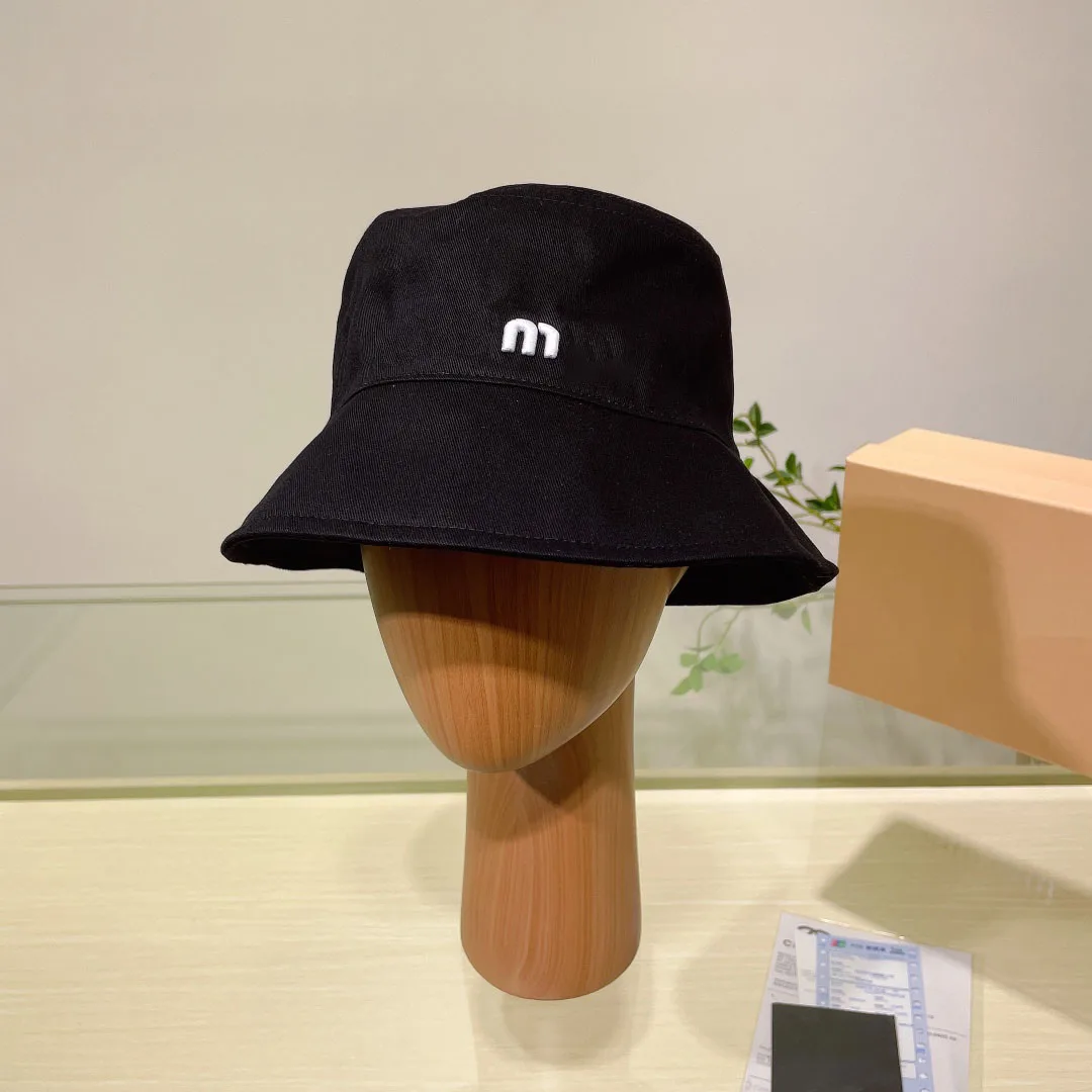 

European American M Trendy Letter Black White Classic Street Bucket Hat Female Fishman Hats