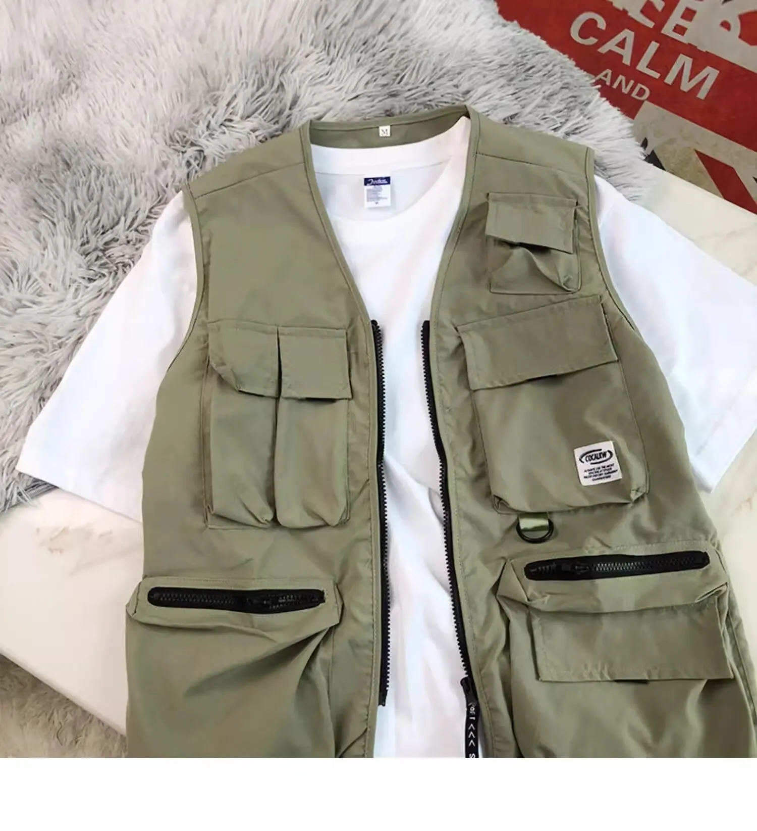 

2024 Men's Casual Outdoor Tactical Vest Loose Fit Multi-ket Breathable Cool oulder Pad Workwear Summer Leisure