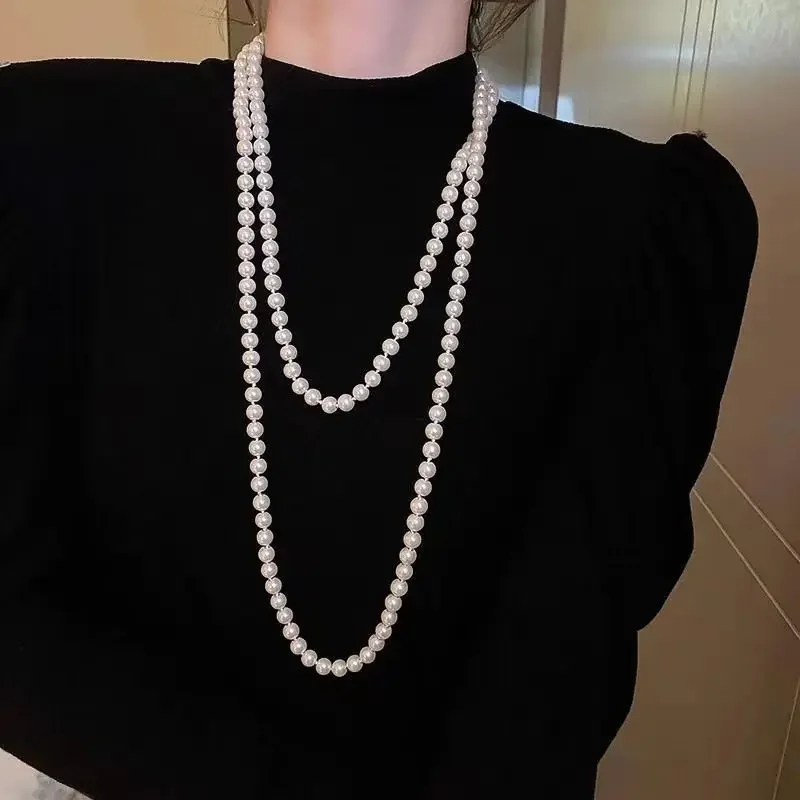 Long Pearl Sweater Chain, Fashionable Retro Design with Five-Petaled Flowers, Autumn & Winter Matching Jewelry, Hot Sale