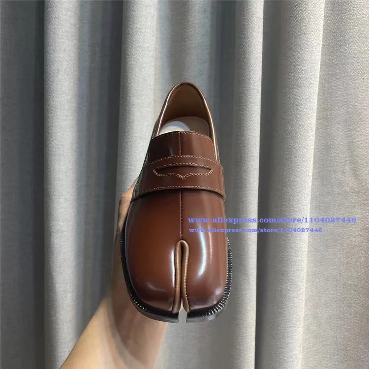 Split Toe Shoes Male Tabi Leather Loafers Slip On Single Shoes Loafer Brand Men Soft Leather Soft Soles Single Shoes Men Shoes