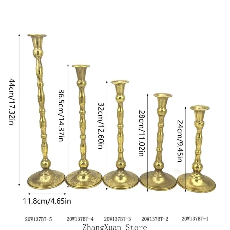Antiker goldener Kerzenständer mit Eisenkonstruktion für Esstische, Regaldisplays und Standardöffnung von 2,1 für den – Detail 6