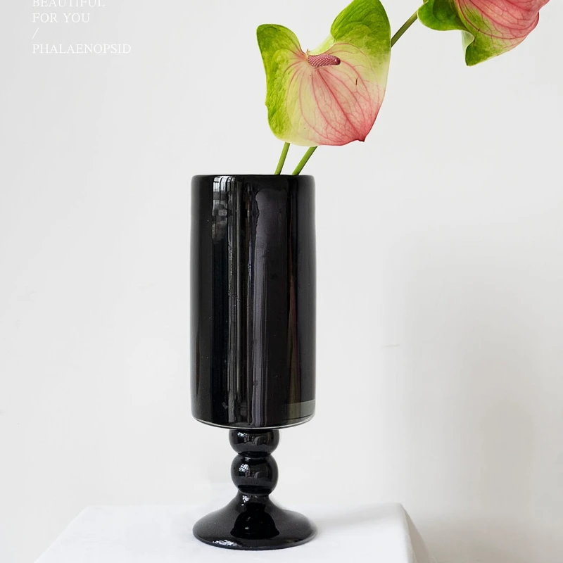 Minimalist Vase Retro Elegant Desktop Vase Living Room Study Decorative Vases Black Glass Aesthetic Design Vases Decoration