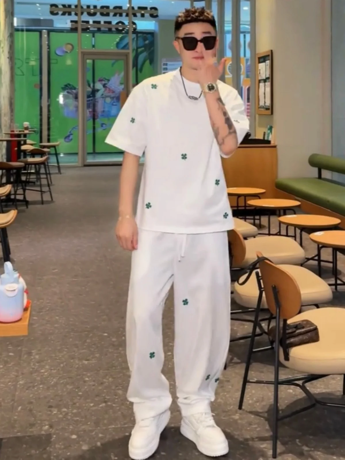 

Spring Summer Casual Embroidered Lucky Grass Men's Fashionable round Neck Short Sleeve Long Pants Two-Piece Set Versatile