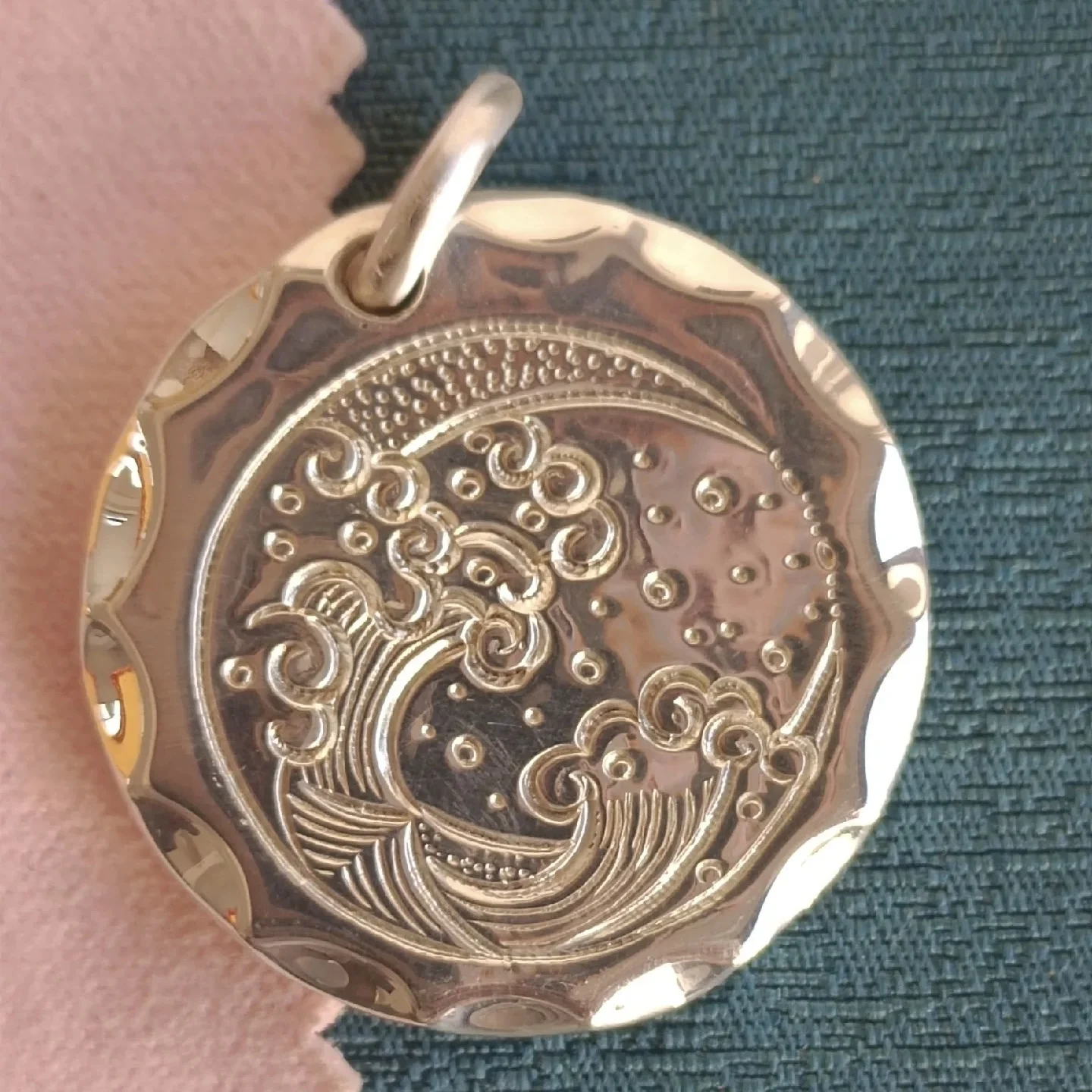 3D Whale Wave Design Metal Embossing Stamp Jewelry Punching Tool Gold Silver Craft Stamping Punching Steel Stamper