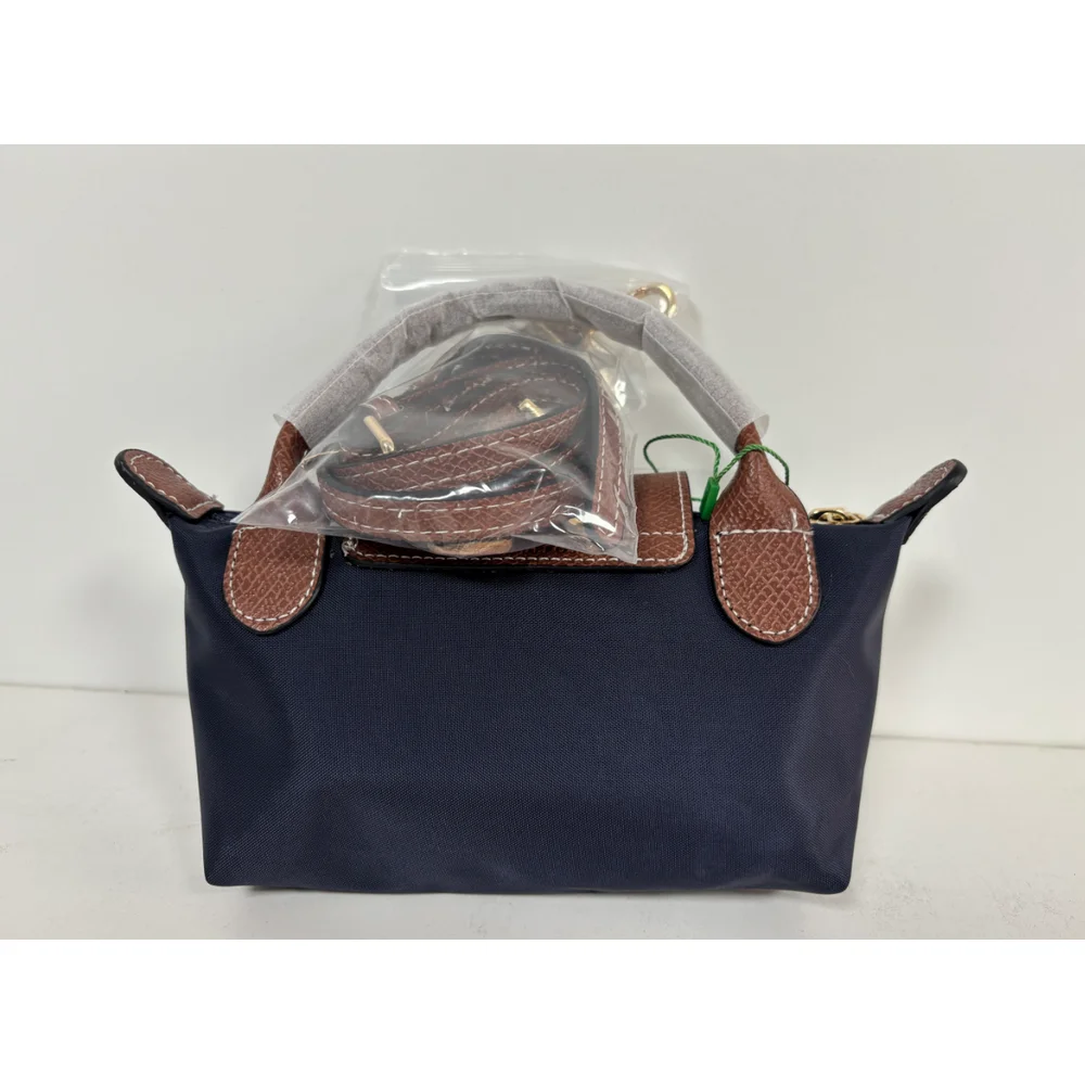 シンプルな女性用高級ファッションミニショルダークロスボディバッグ2025年新作ハイエンドラグジュアリーレディースバッグショルダーストラップ付き