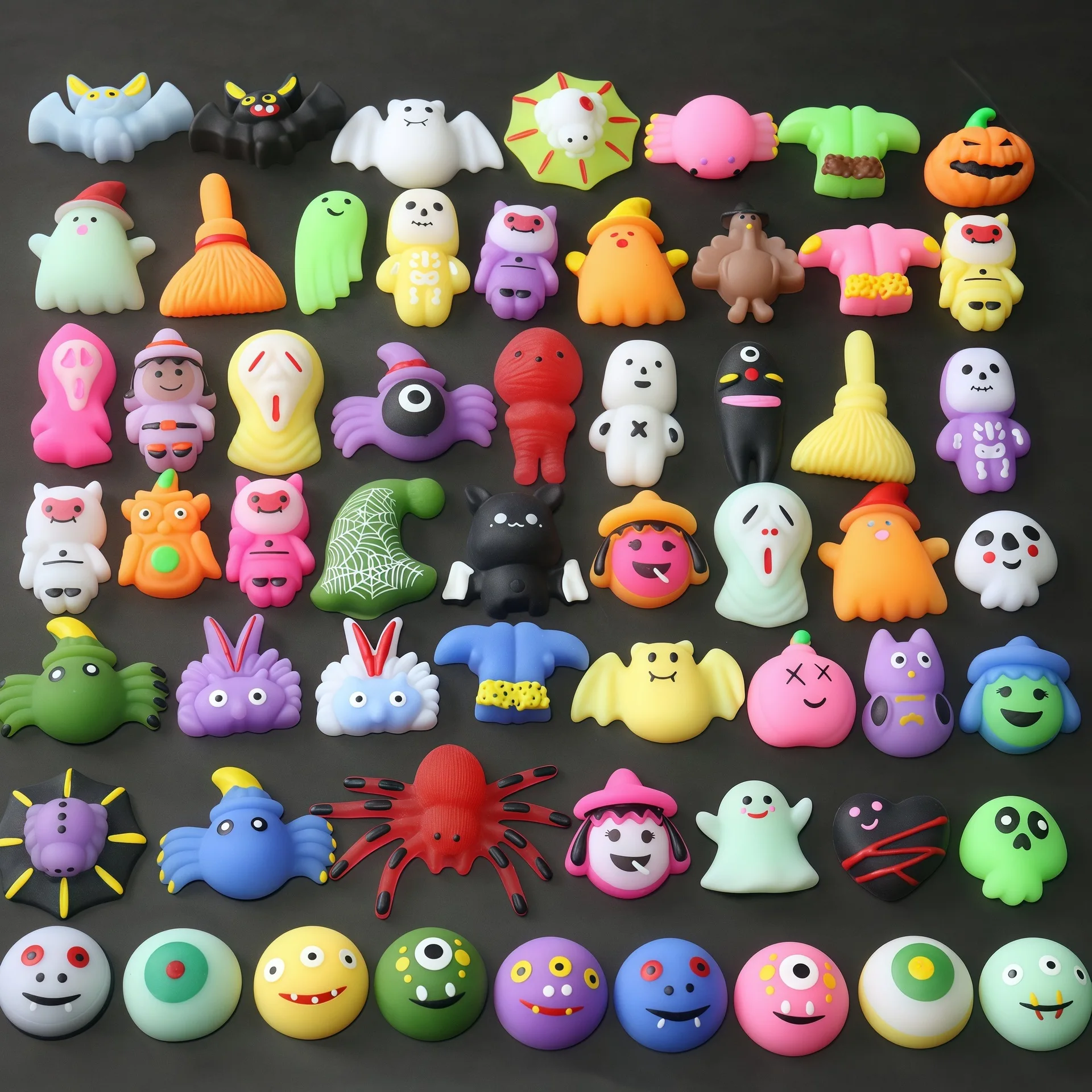 

Новые музыкальные антистресс-игрушки на Хэллоуин: креативные мягкие игрушки-тыквы для снятия стресса, милые и забавные.