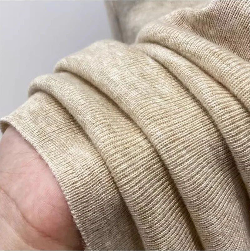 بلوفرات جديدة ضيقة لعام 2025 سترة ذات ياقة مدورة دافئة للخريف والشتاء سترة كورية محبوكة سترة علوية غير رسمية بطبقة أساسية بلوفر نسائي