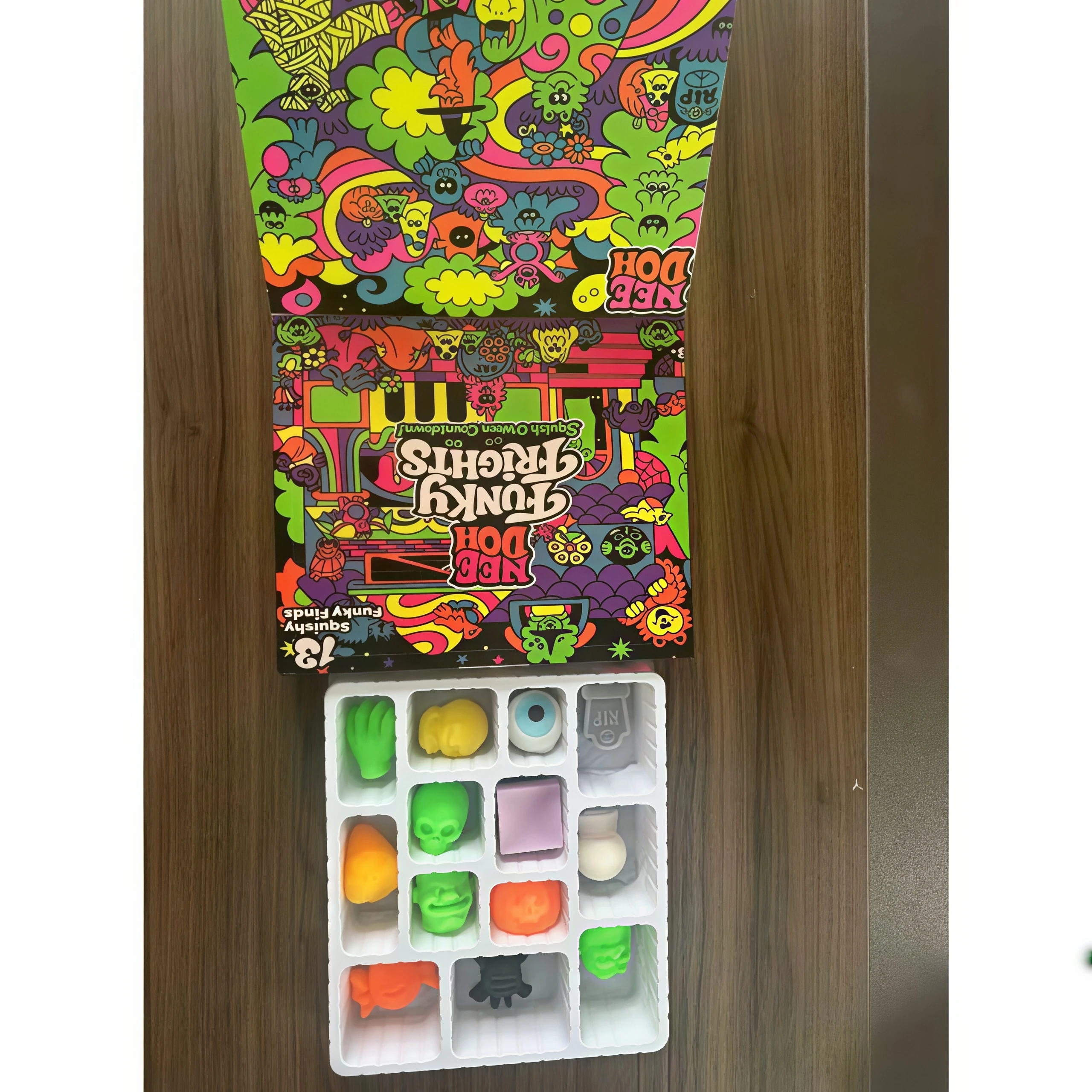 2026 Adventskalender 13/24 Tage Gruselige Squishy Slow-Rise Stressabbau Countdown Geschenkbox Party Überraschung Adventsboxen Weihnachtsdekoration – Detail 6