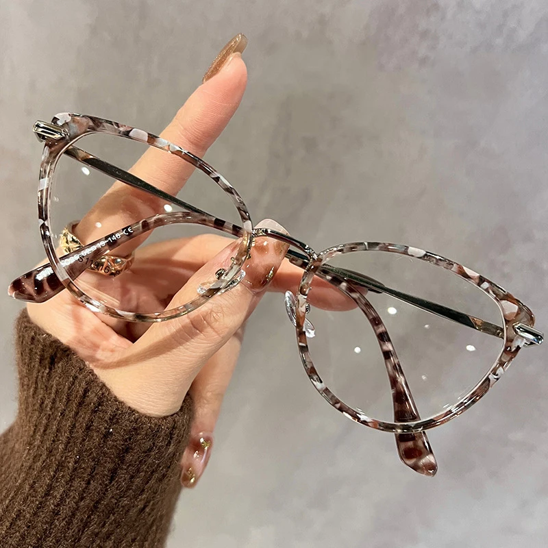 Neue Cat-Eye-Computerbrille mit Metallrahmen für Damen und Herren, Blaulichtfilter-Brille, Runde Brillenfassung, Optische Schutzbrille
