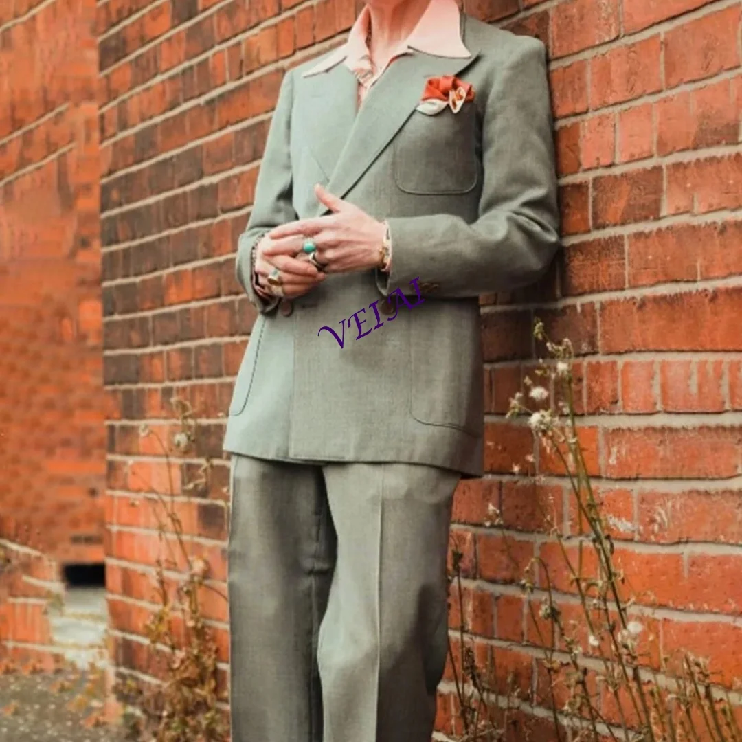 

Grass Green Men Suit 2 Piece Business Double Breasted Three Pockets Casual Daily Peak Lapel Suits Party Wedding Dress Customized