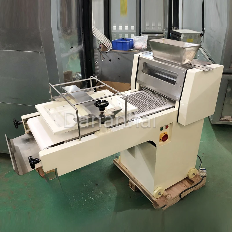 

Electric Toast And Bread Forming Machine, Dough Dispenser, Commercial Multi Functional Bread Making Machine