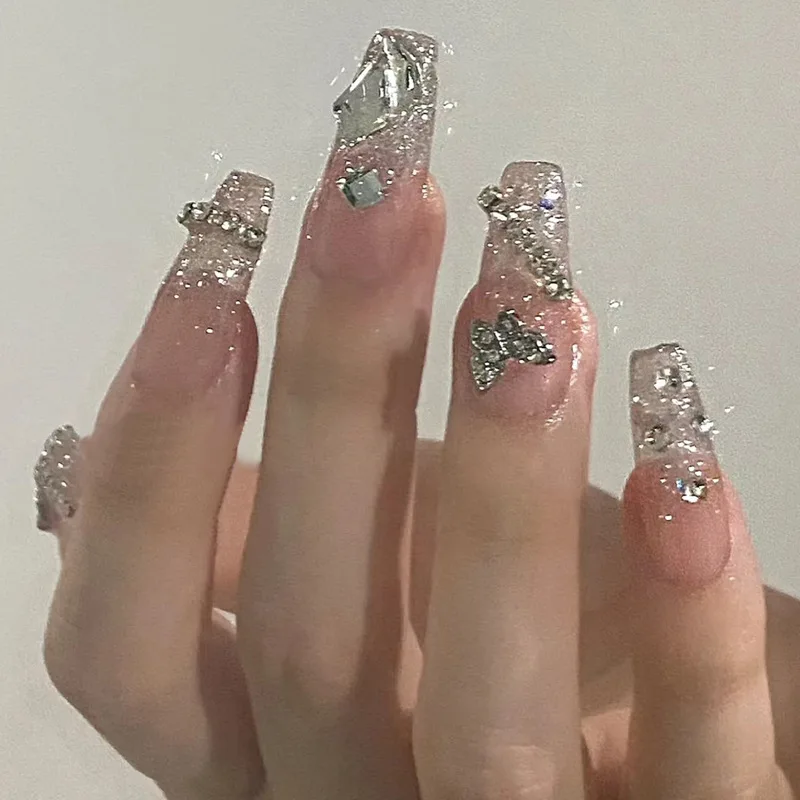 Uñas postizas con diamantes de imitación, accesorio de longitud media, mariposa 3d, 24 piezas, para pegar, amuletos coreanos, Arte con herramientas