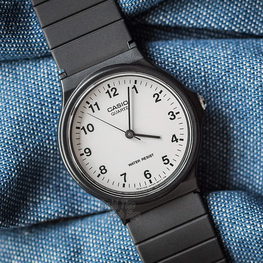 ساعة كاسيو كلاسيكية أنيقة بتصميم بسيط شاشة ديجيتال حركة كوارتز مقاومة للماء للرجال والنساء MQ-24-7B/7B2