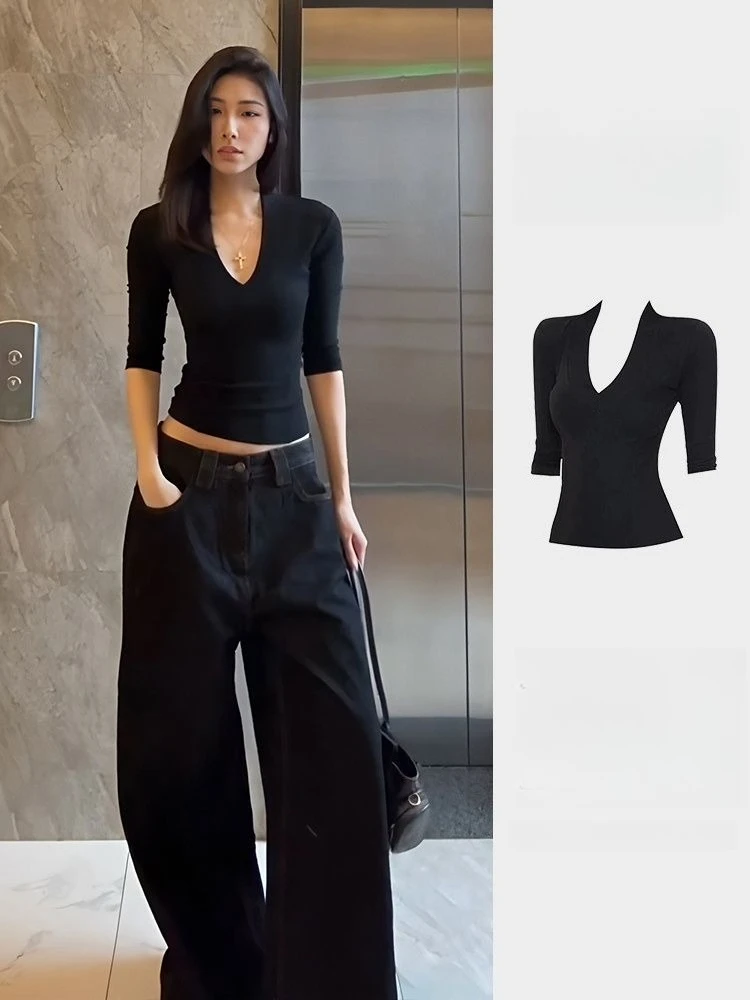 Camiseta Corta de Mujer Y2K Negra con Cuello en V y Hombros Caídos, Manga Corta, Ajuste Delgado, Estilo Casual Único para Verano, Ropa de Mujer Pro Choice