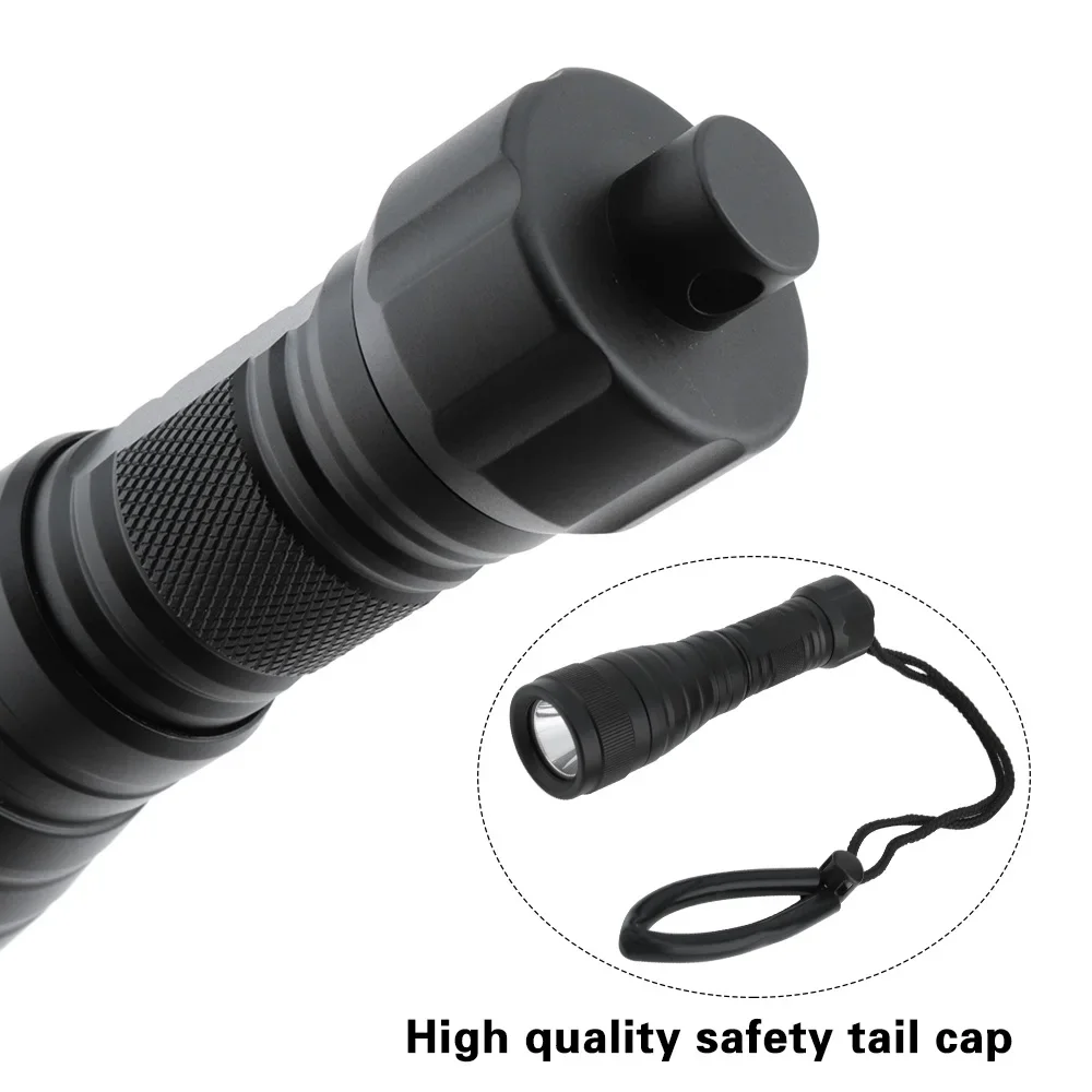 BORUiT DIV05 1050LM LED Scuba Diving Flashlight IPX8 Waterproof Underwater 150M Torch Submarine Lantern Use 18650 Battery