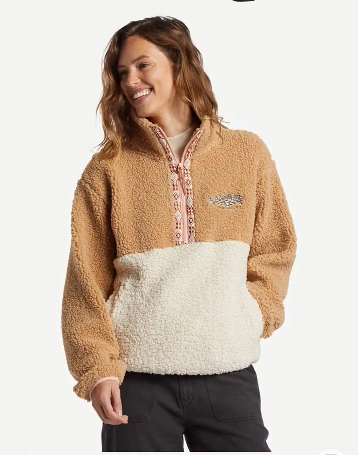 A new style of loose, casual and warm Spanish coat with contrasting colors for export
