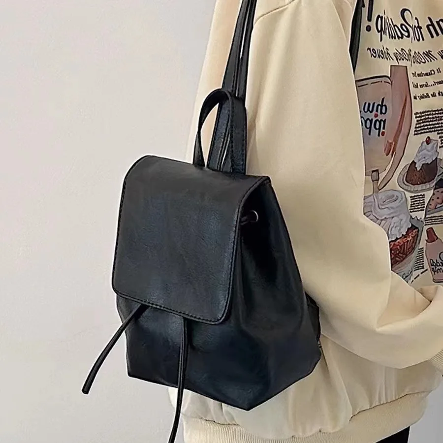 NEW Small Drawstring Flap Backpack Women PU Leather Textured School Backpack Fashion Travel Commuter Bag Girl Bakpacks