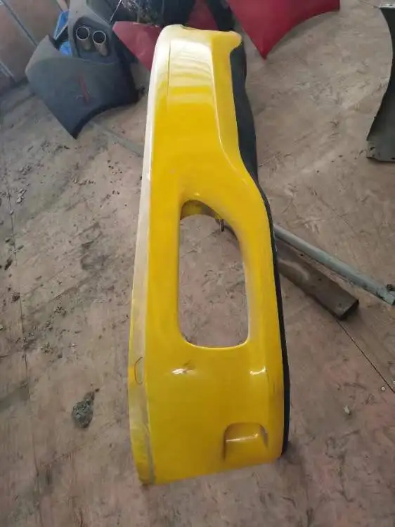 Original gebrauchte Frontstoßstange für Ferrari F360 MODENA SPIDER F131 OEM 65581110 1999–2005