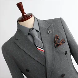 (21) Customized New Style Double-breasted Men’s Plaid Professional Formal Wedding Suit