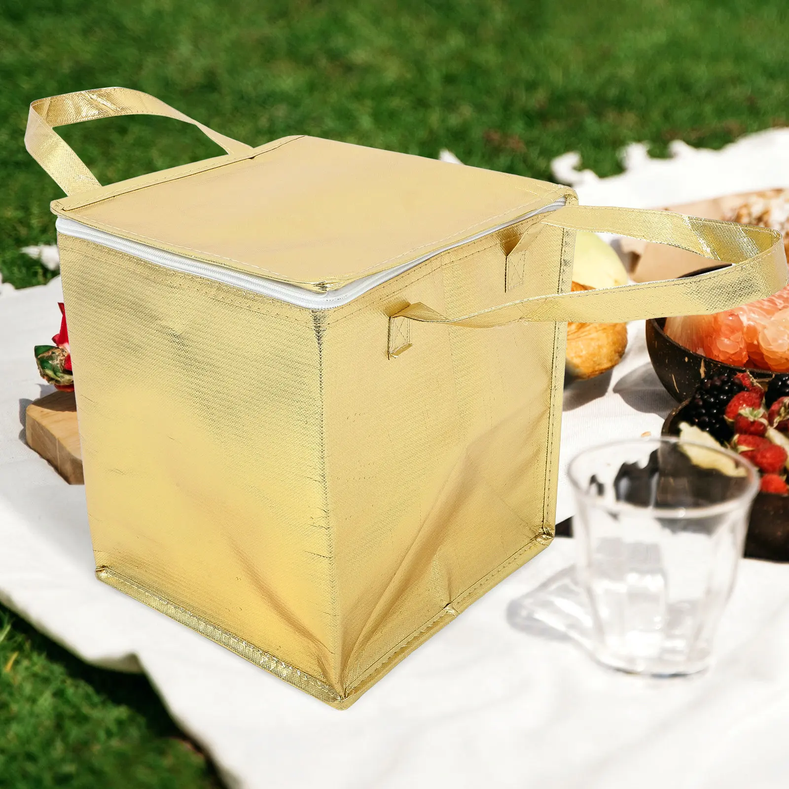 1Pcs Premium Insulated Handheld Cooler Bag Lightweight Foldable Large Capacity Waterproof Surface for Ice Cream Cake Fruits