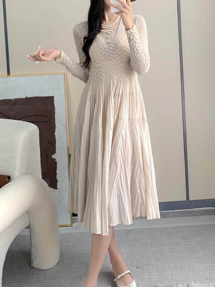 LANMREM Elegant Pleated Party Dress Women Round Neck Long Sleeves A-line Solid Color Dresses Fashion 2024 Autumn New 32C1658