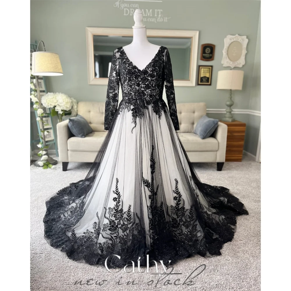 Cathy Gothic Black Ball Gown Wedding Dress Long Sleeve V-neck Bride Gown Vestidos De Novia Black And White Robe De Mariée