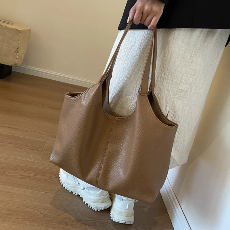 HKSH 2025 New Women's Tote Bag Soft PU Leather Large Capacity Solid Color Casual Versatile Single Shoulder Underarm Bags HK13263