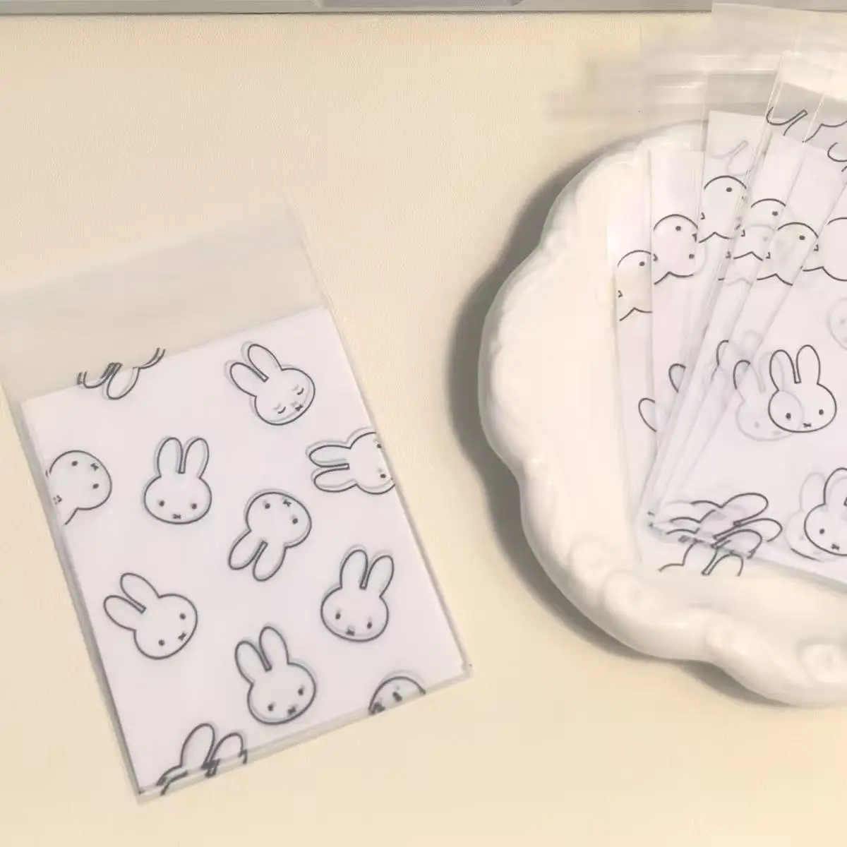 100 Pcs Cute Miffy Rabbit Self sealing Bag Love Bean Small Card Gift Packaging Bag Jewelry Earnail Storage Bag
