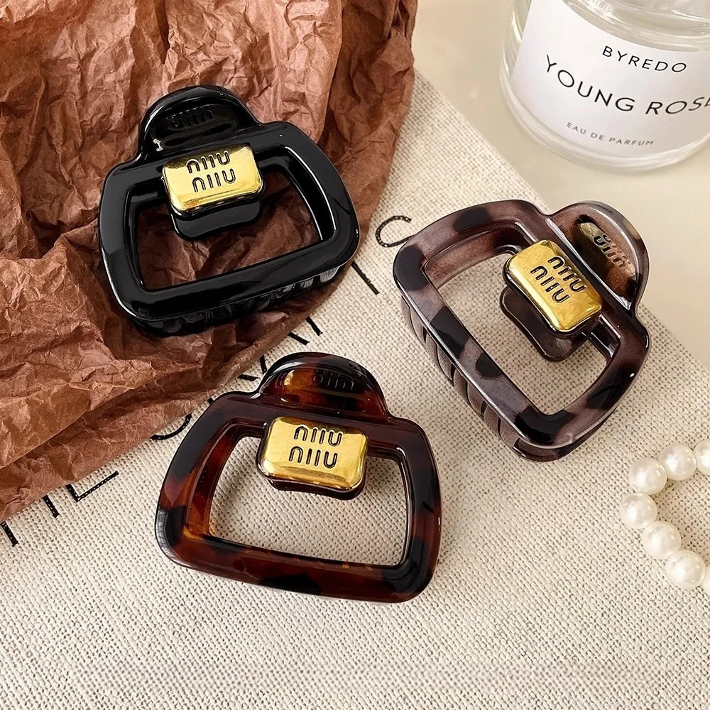 مشبك شعر صغير راقي نمط جديد مشبك شعر نسائي الجزء الخلفي من الرأس مشبك شعر بسيط نصف مربوط على شكل قرش