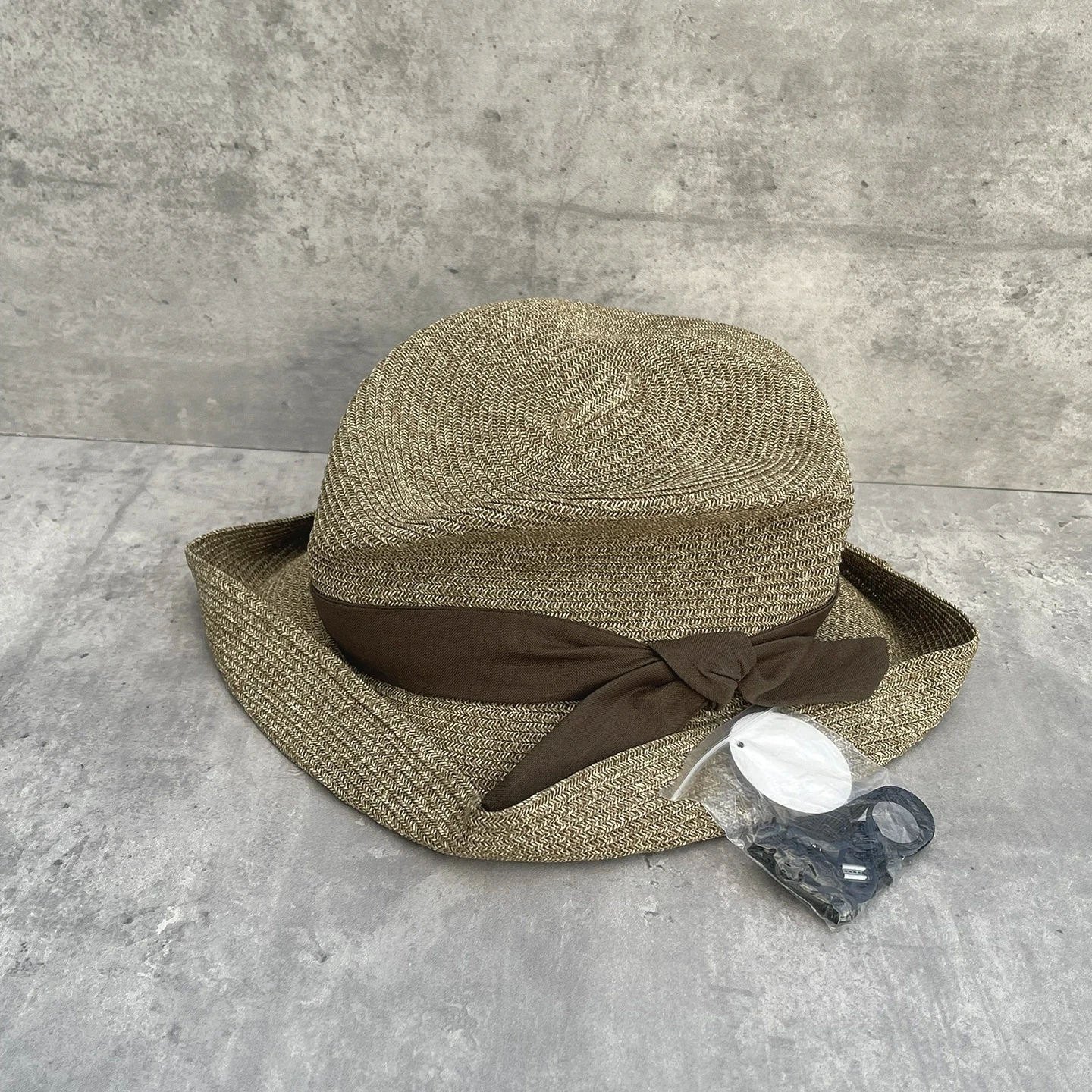 New Casually Pleated Artistic Straw Hat for Women Rolled Edge Bowknot Basin Hats Cool & Breathable Beach Fisherman Hat