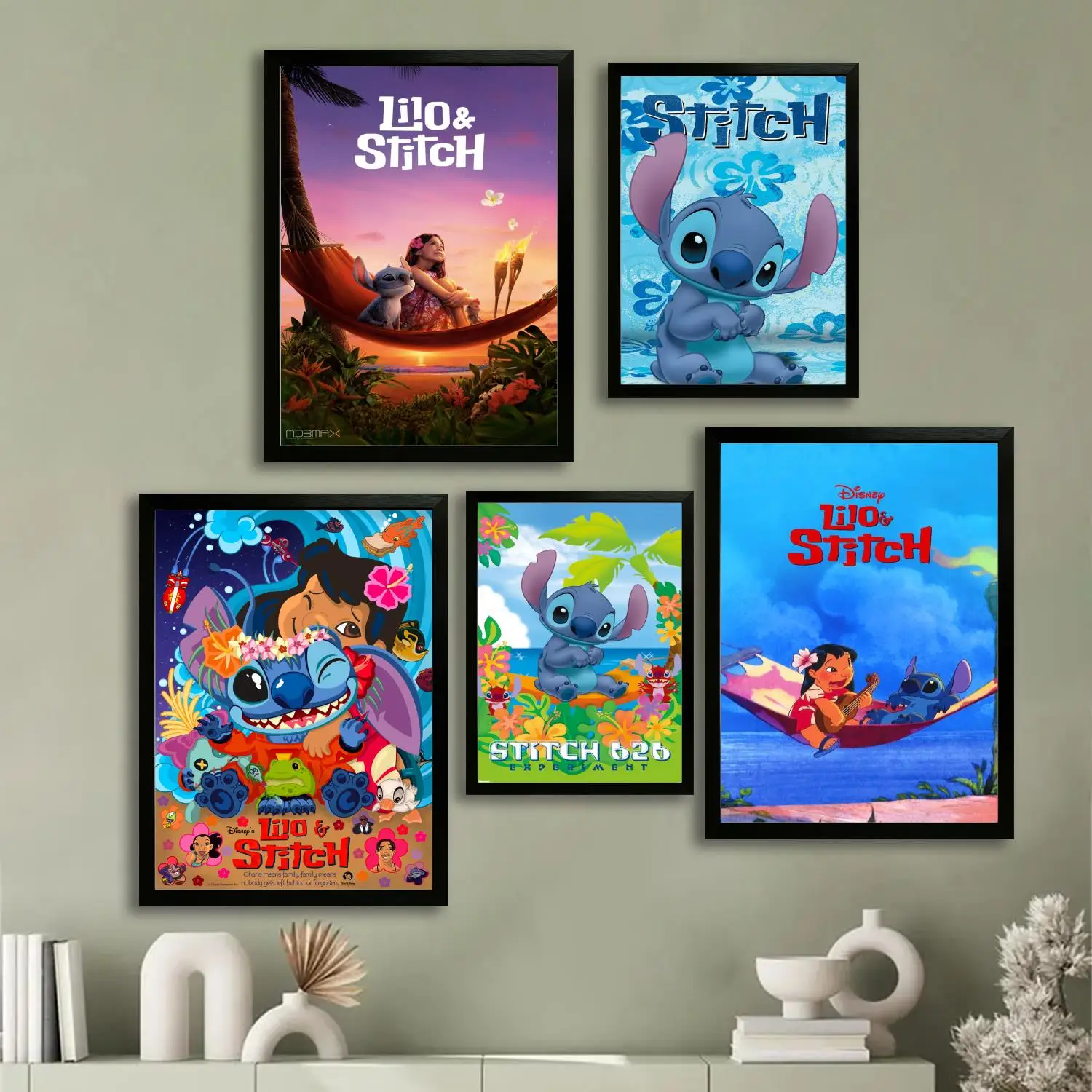 

Leroy & Stitch Canvas Art Poster and Wall Art, Picture Print, Modern Family Bedroom Decor, Posters,Decorative painting