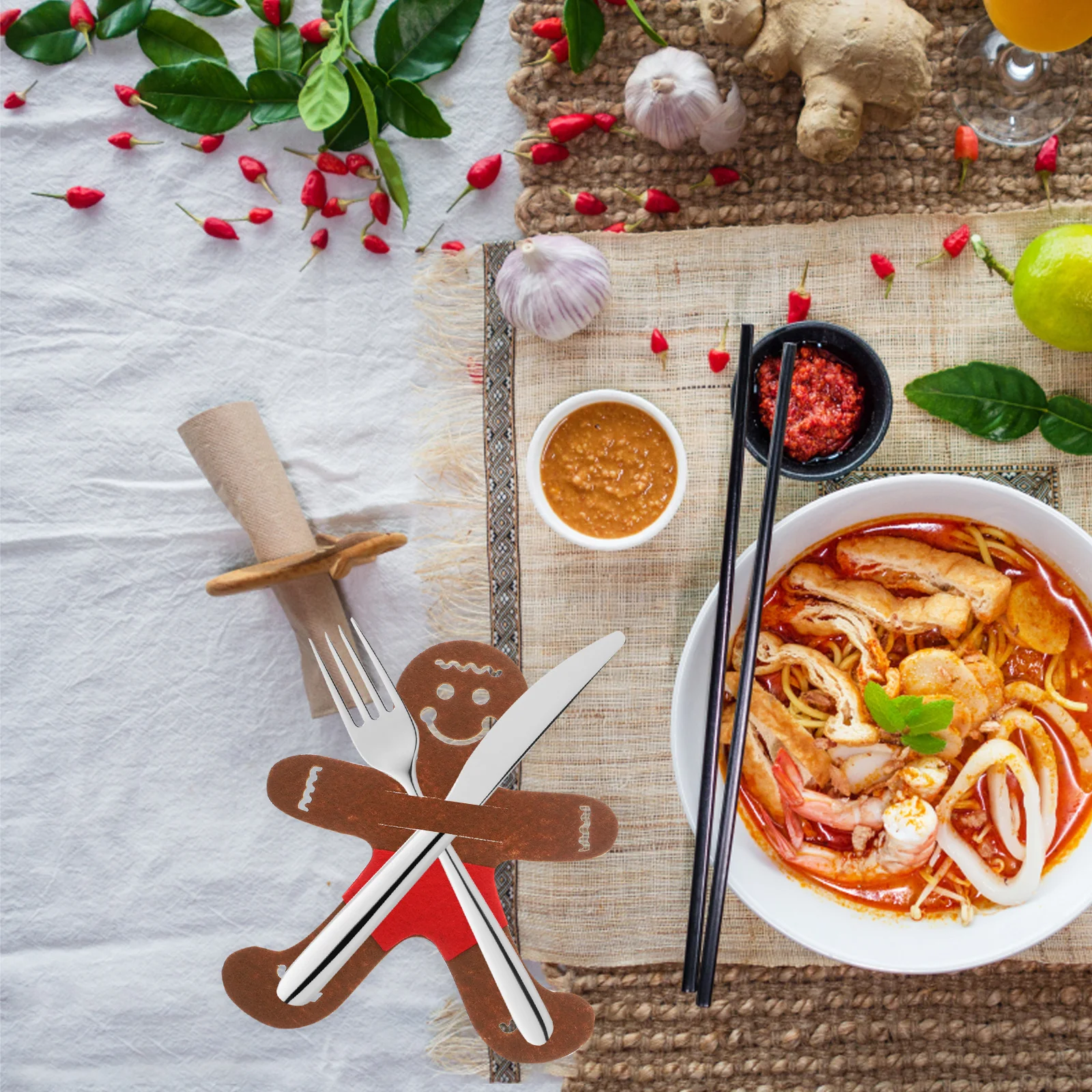 12Pcs Gingerbread Man Cutlery Bags Festive Christmas Table Decoration Reusable Fork and Knife Pouches Banquet Tableware