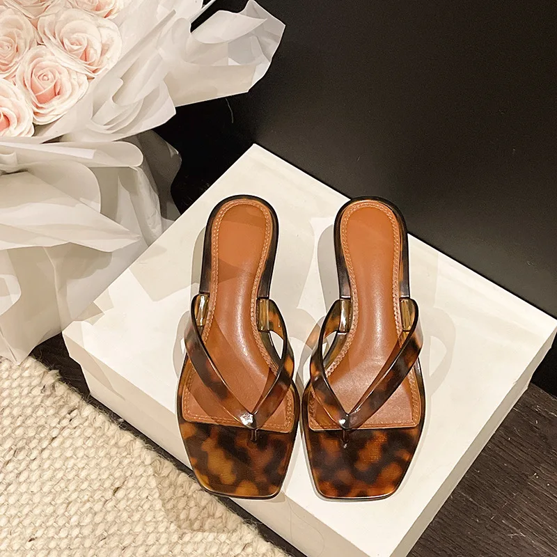 Summer New for Women Leopard Print Shoes Fashionable Sandals Versatile Comfortable Thin Heel Single Shoes PVC Flip Flops