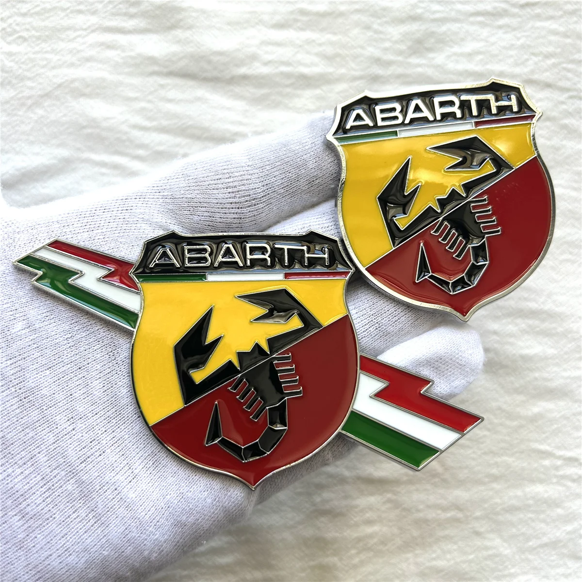 

Abbas abarth металлический логотип автомобиля скорпиона подходит для багажника кузова, хвоста, боковая наклейка, декоративная наклейка, аксессуары