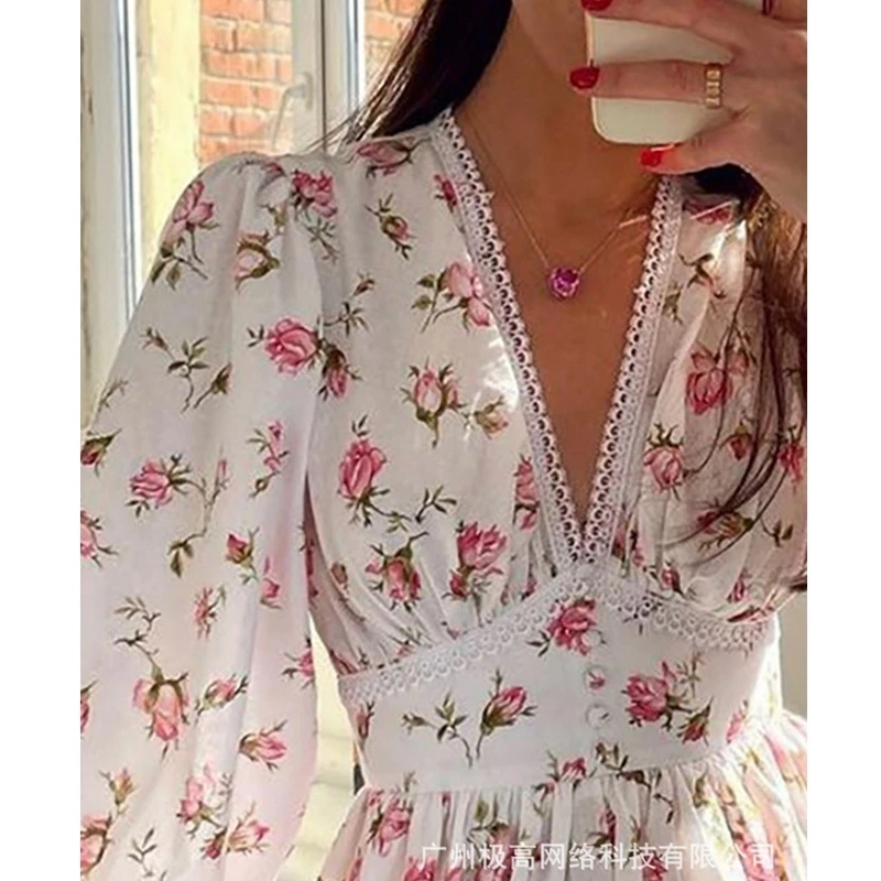 Women Chiffon Dress Summer Fashion Printed Lace Pleated Stitching Dress Women\'s Sexy V-neck Lantern Sleeve High Waist Slim Dress