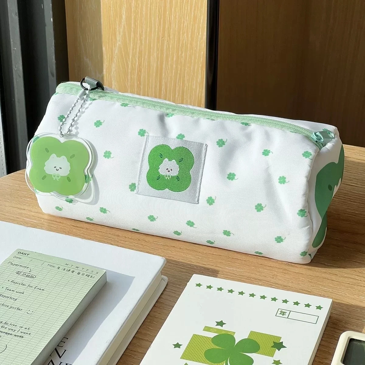 

Flower Leaves Pencil Bag Pen Holder Stationery Case Lucky Light Green Gift Pouch For Girl Student School Supplies INS Style Box