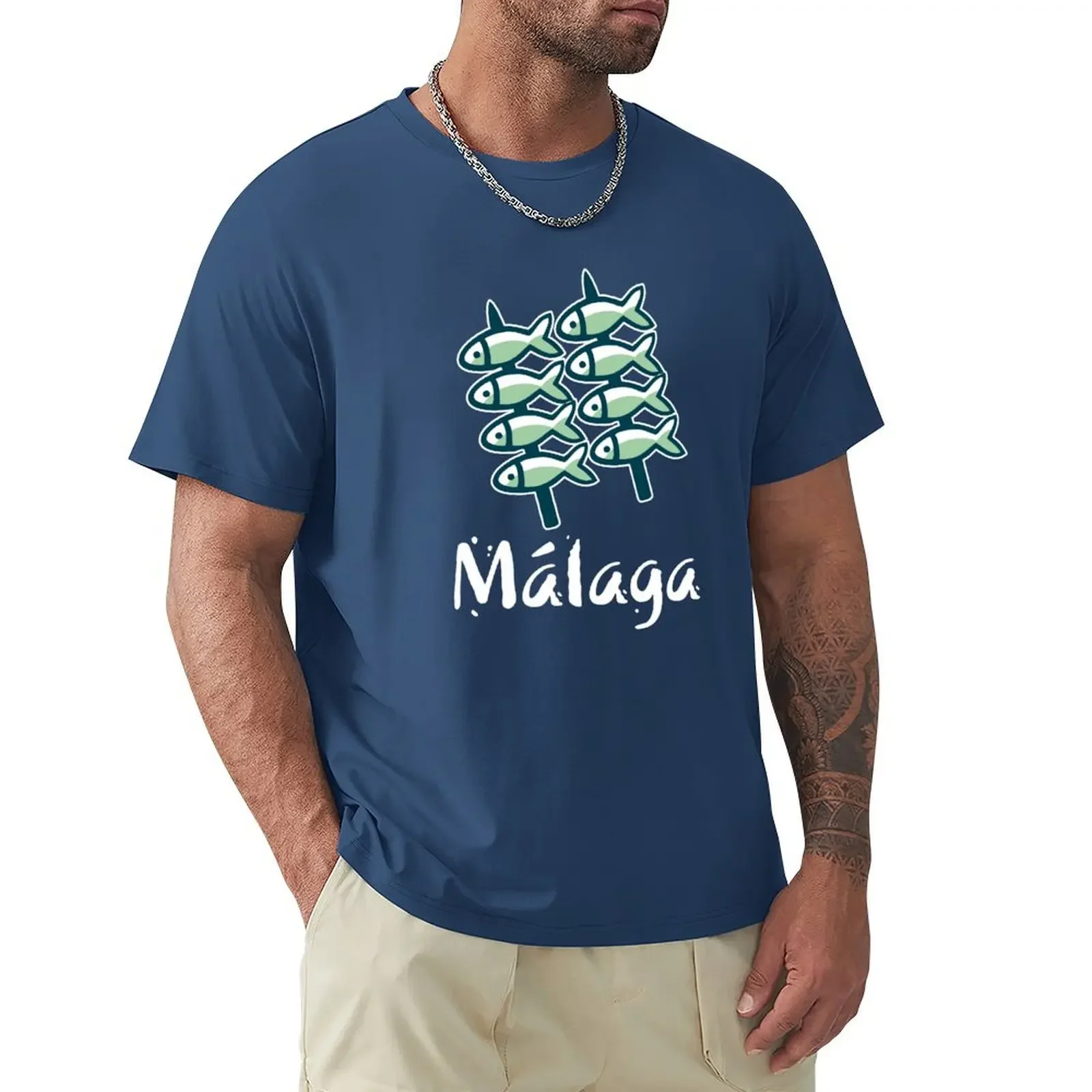 Bienvenido a Malaga 8 (oscuro) Camiseta camisas de moda coreana camisetas gráficas niños blancos camisetas gráficas para hombres grandes y altos 2025 nuevo mo